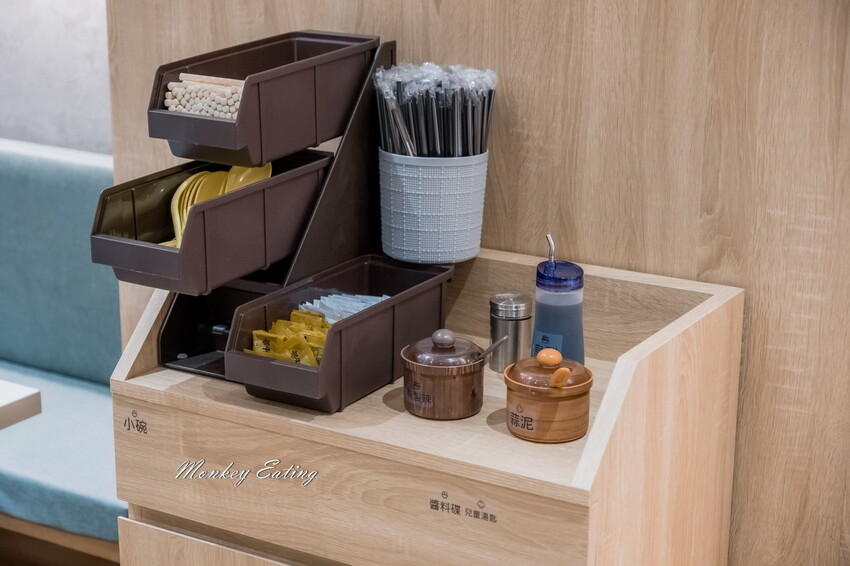 【台中豐原】進宅吐司│早餐就能吃到雞排+麵線，芋泥肉鬆蛋一咬就爆餡！豐原早午餐推薦 - 貪吃猴的幻想