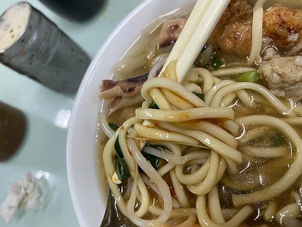 【彰化 小吃】鹿港龍山魷魚肉羹(三民路店),在地人帶路的早餐 【彰化 小吃】鹿港龍山魷魚肉羹(三民路店),在地人帶路的早餐