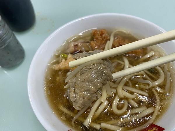 【彰化 小吃】鹿港龍山魷魚肉羹(三民路店),在地人帶路的早餐 【彰化 小吃】鹿港龍山魷魚肉羹(三民路店),在地人帶路的早餐