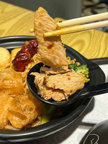 ＋（高雄麻辣美食）嗜麻殿麻辣乾炒鍋～左營高鐵必吃麻辣美食！料