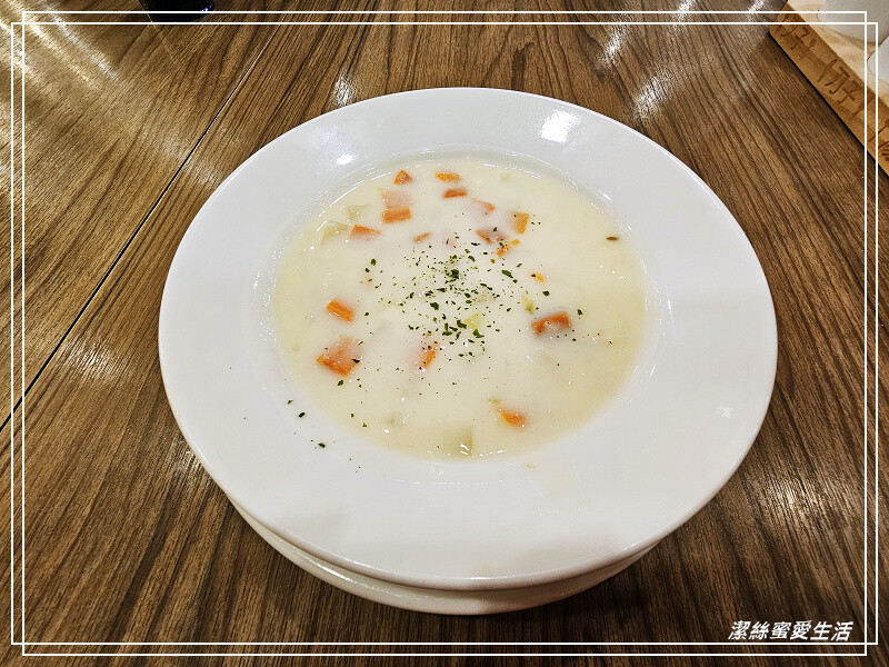 桃園市八德區薩利亞-桃園八德/置地生活廣場平價義式料理餐廳