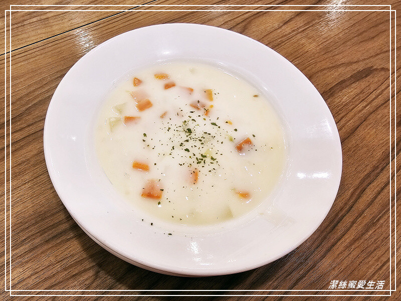 桃園市八德區薩利亞-桃園八德/置地生活廣場平價義式料理餐廳