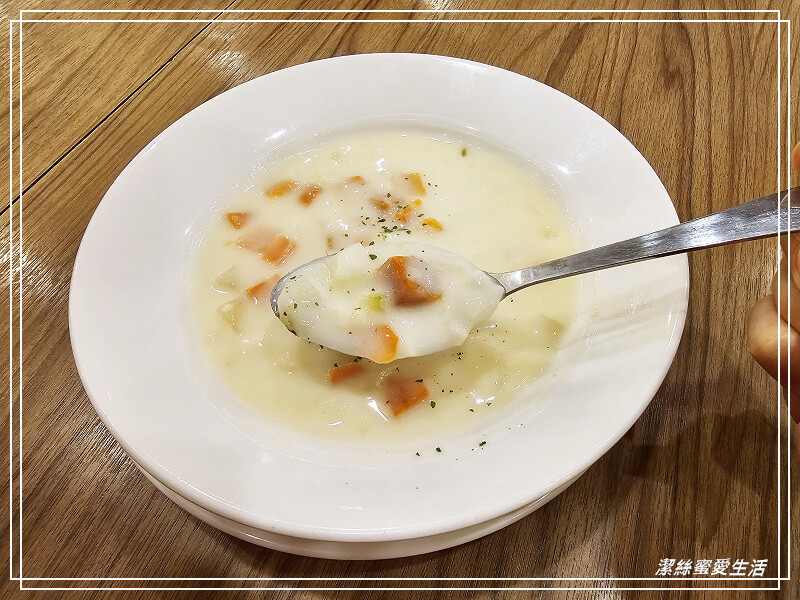 桃園市八德區薩利亞-桃園八德/置地生活廣場平價義式料理餐廳