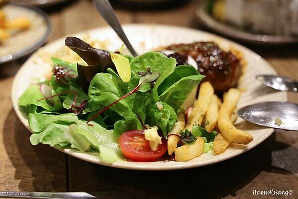 台北市大安區【食￭台北】玖遛-早午餐專賣店/大安區早午餐/日系高質感早午餐店/手打漢堡排.限時雞白湯必吃/台北早午餐推