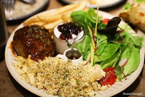 台北市大安區【食￭台北】玖遛-早午餐專賣店/大安區早午餐/日系高質感早午餐店/手打漢堡排.限時雞白湯必吃/台北早午餐推