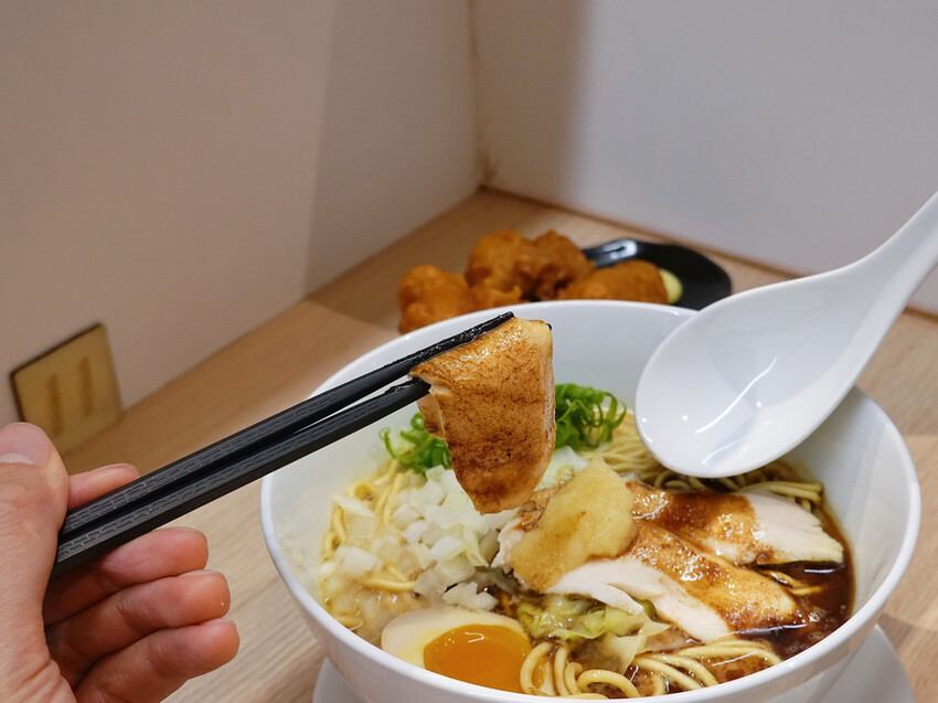 新北市中和區新北中和—昭和鳳。パイタン ｜下班了 來碗濃郁雞白湯拉麵療癒身心吧｜興南夜市、南勢角站