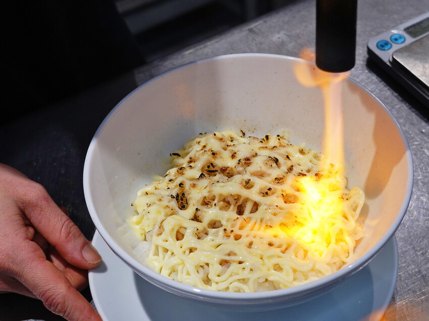 新北市中和區新北中和—昭和鳳。パイタン ｜下班了 來碗濃郁雞白湯拉麵療癒身心吧｜興南夜市、南勢角站