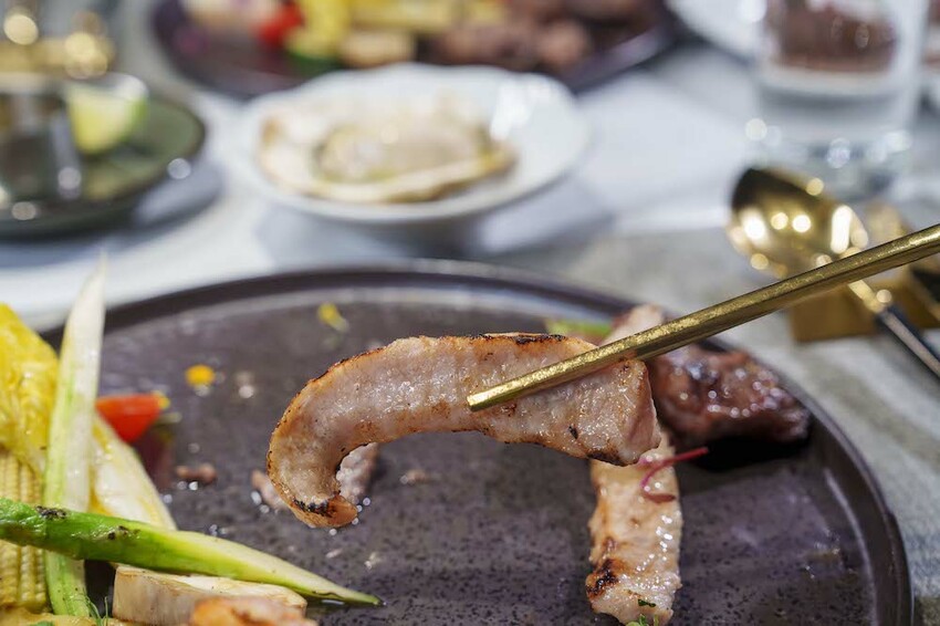 台中燒肉餐酒館~法餐手法詮釋燒肉,細膩法餐口味及手法吃燒肉