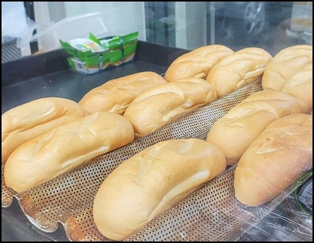 雲林縣斗六市【雲林斗六】好瑪蜜越南法式麵包烘焙坊&好豐東南亞超市~從法國麵包到饀料完全自製~還有齊全的東南亞商品可