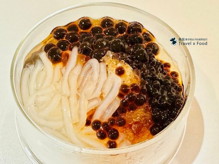 夏冰品、冬甜湯。巷仔內的美味小點~豆來重慶冰粉、手工豆花、仙草、飲品,寵物友善店家 @魚兒 x 牽手明太子的「視」界旅行