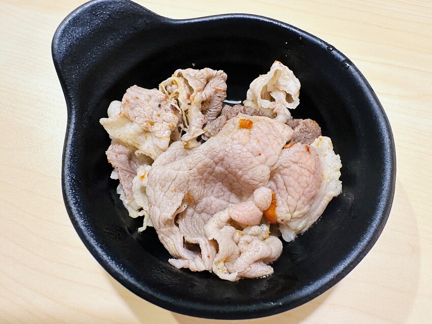 【何家香香麻辣鴛鴦鍋吃到飽】超過60種以上食材任君挑選！經典