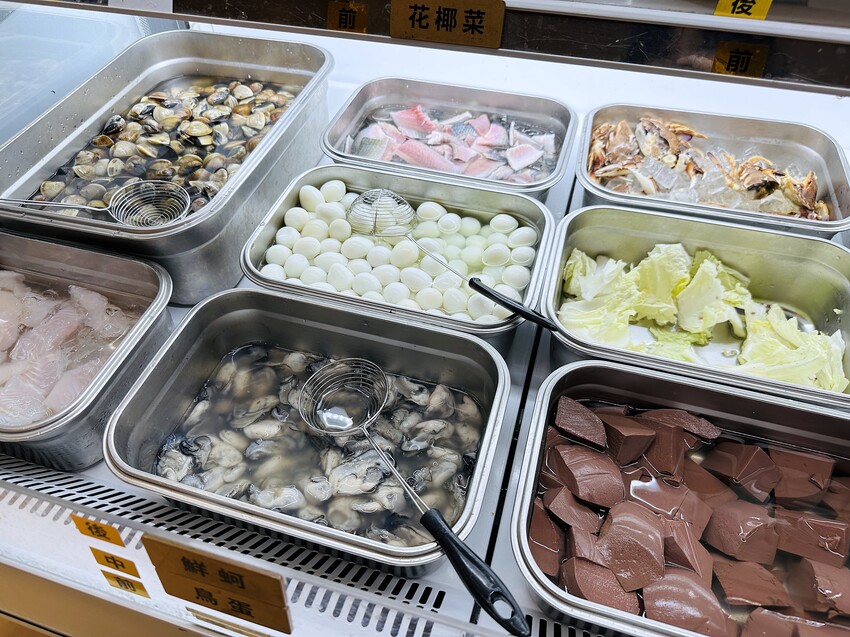 【何家香香麻辣鴛鴦鍋吃到飽】超過60種以上食材任君挑選！經典