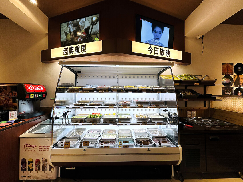 【何家香香麻辣鴛鴦鍋吃到飽】超過60種以上食材任君挑選！經典