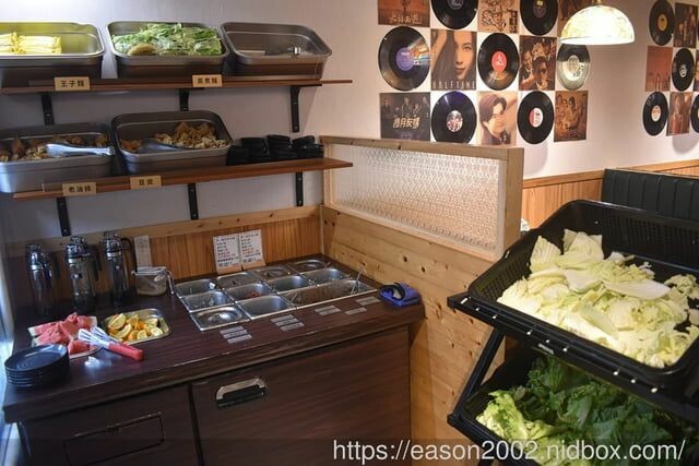 中和吃到飽鴛鴦鍋只要NT$499 | 何家香香麻辣鴛鴦鍋吃到飽 甘蔗大骨湯底＆正宗四川麻辣湯底 船凍海鮮、現切原塊肉品 食材新鮮又美味 -  就是這樣。吃喝玩樂。愛漂亮部落格 - FashionGui