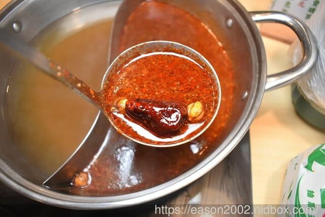 中和吃到飽鴛鴦鍋只要NT$499 | 何家香香麻辣鴛鴦鍋吃到飽 甘蔗大骨湯底＆正宗四川麻辣湯底 船凍海鮮、現切原塊肉品 食材新鮮又美味 -  就是這樣。吃喝玩樂。愛漂亮部落格 - FashionGui