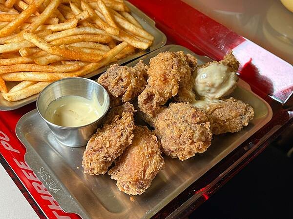 (台北漢堡)三巴漢堡~手打4盎斯漢堡、法式甜甜圈、世界和平炸 (台北漢堡)三巴漢堡~手打4盎斯漢堡、法式甜甜圈、世界和平炸