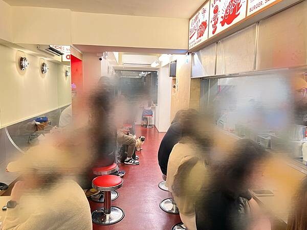 (台北漢堡)三巴漢堡~手打4盎斯漢堡、法式甜甜圈、世界和平炸 (台北漢堡)三巴漢堡~手打4盎斯漢堡、法式甜甜圈、世界和平炸