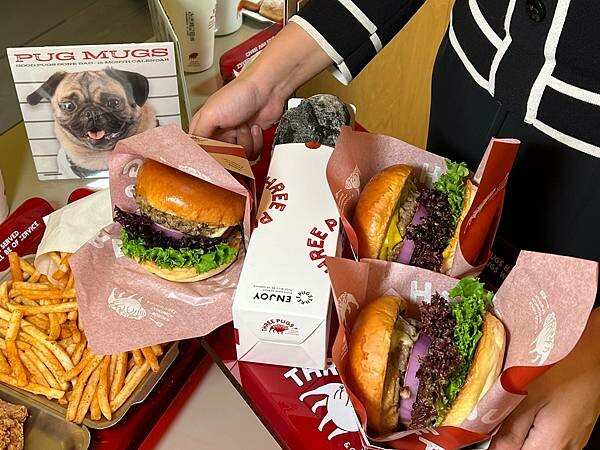 (台北漢堡)三巴漢堡~手打4盎斯漢堡、法式甜甜圈、世界和平炸 (台北漢堡)三巴漢堡~手打4盎斯漢堡、法式甜甜圈、世界和平炸