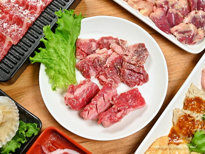 激安肉食堂｜台中少見內臟燒肉吃到飽，試營運加碼A5日本宮崎和牛吃到飽，最低599元起