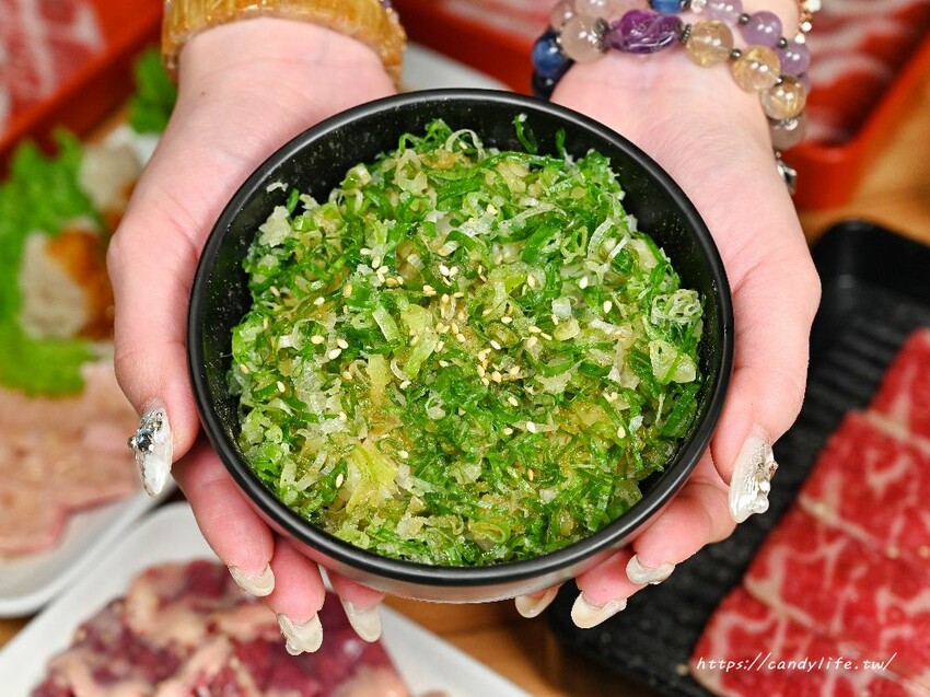 激安肉食堂｜台中少見內臟燒肉吃到飽，試營運加碼A5日本宮崎和牛吃到飽，最低599元起