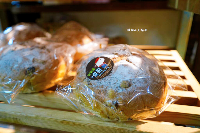 爐哥烤披薩 ❙ 客家酸菜披薩,一周只營業兩天,竹東軟橋手工烤 爐哥烤披薩 ❙ 客家酸菜披薩,一周只營業兩天,竹東軟橋手工烤