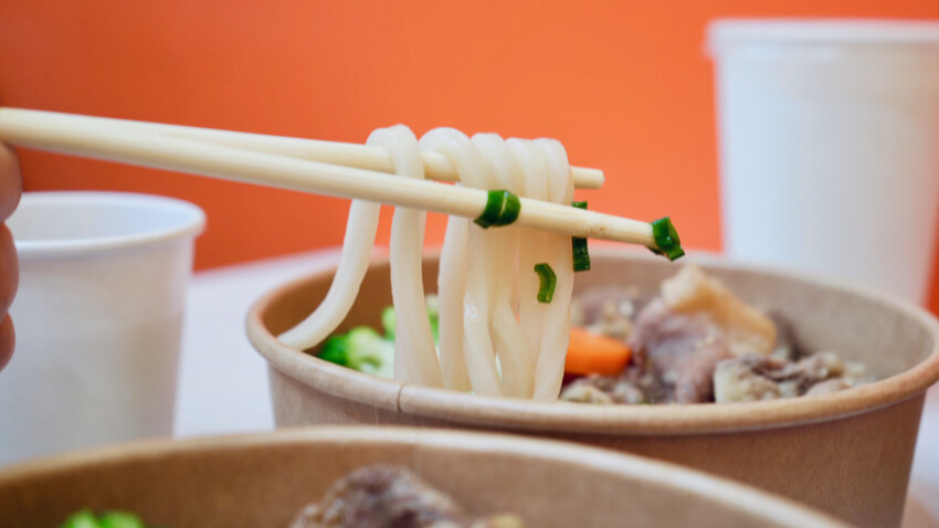 台北市大安區[台北美食] 小鹿亭 大安區咖哩｜台大、師大學生推薦平價咖喱飯、烏龍麵90元起