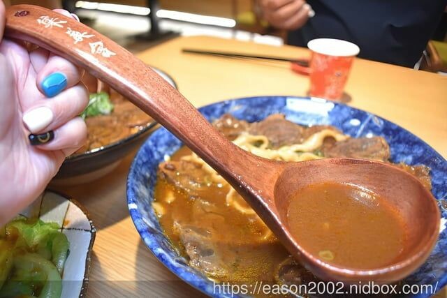 桃園牛肉麵推薦 | 集英會牛肉麵館-中央東店 濃郁醇厚的湯底 麵條Q彈有勁 飲料、冰淇淋無限量供應 -  就是這樣。吃喝玩樂。愛漂亮部落格 - FashionGuide 華人時尚專業評鑑