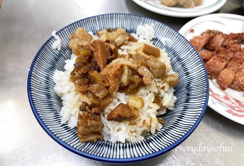 魯肉飯 魯肉飯