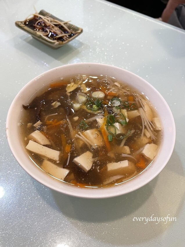 酸辣湯 酸辣湯
