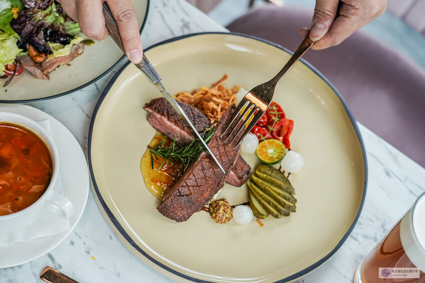 桃園市桃園區桃園美食-漫嚼MANGIA義式餐廳-隱藏大樓絕美窗景!高質感約會義式餐廳,寵物友善還贈免費寵物餐/鄰近藝文特