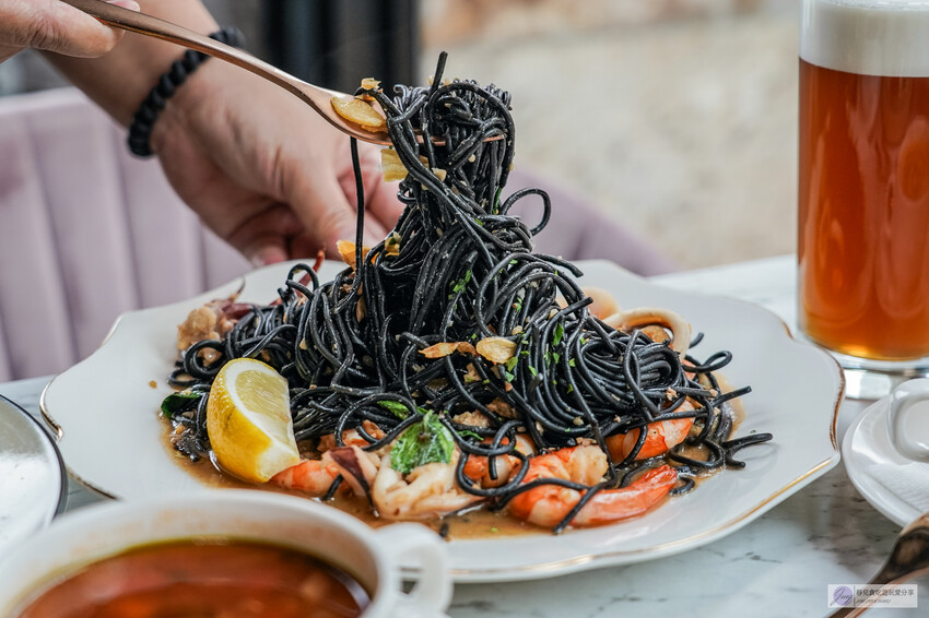 桃園市桃園區桃園美食-漫嚼MANGIA義式餐廳-隱藏大樓絕美窗景!高質感約會義式餐廳,寵物友善還贈免費寵物餐/鄰近藝文特