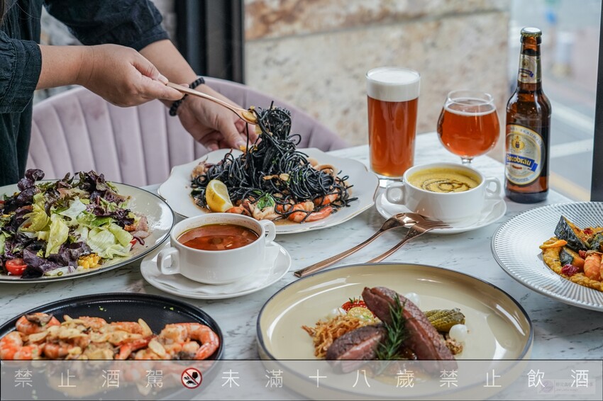 桃園市桃園區桃園美食-漫嚼MANGIA義式餐廳-隱藏大樓絕美窗景!高質感約會義式餐廳,寵物友善還贈免費寵物餐/鄰近藝文特