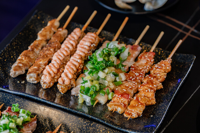 高雄市三民區高雄美食 – 開串 x 79道精緻居酒屋料理、麻辣乾鍋、串燒美食吃到飽！