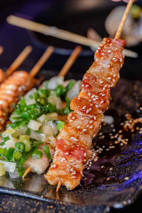 高雄市三民區高雄美食 – 開串 x 79道精緻居酒屋料理、麻辣乾鍋、串燒美食吃到飽！