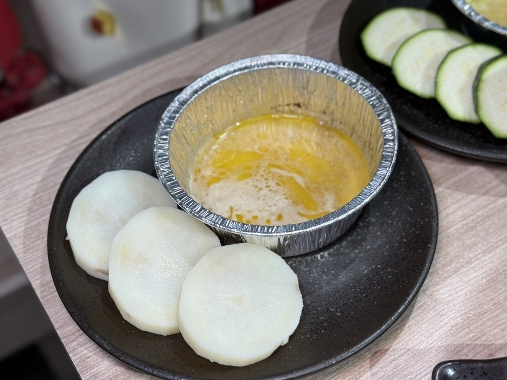 林口燒肉推薦！路易奇電力公司林口塑膠電廠，燒肉套餐6折超值必吃。