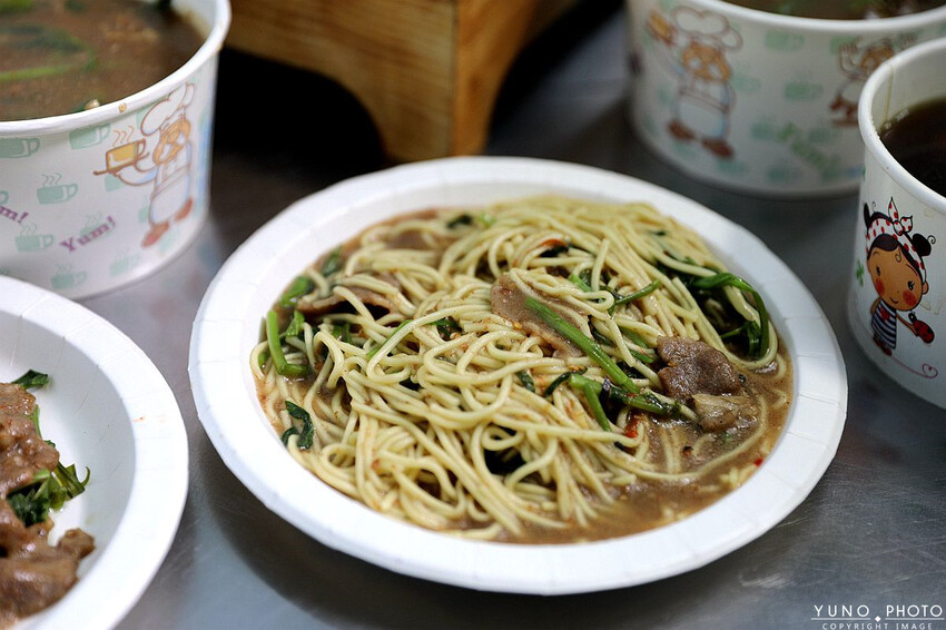 桃園市八德區老饕激推生炒羊肉 大火爆炒鑊氣足、味香濃、不羶腥 鹹香唰嘴超下飯｜桃鶯生炒羊肉(桃園八德宵夜推薦)