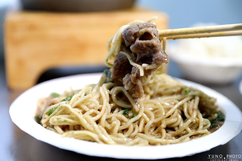桃園市八德區老饕激推生炒羊肉 大火爆炒鑊氣足、味香濃、不羶腥 鹹香唰嘴超下飯｜桃鶯生炒羊肉(桃園八德宵夜推薦)