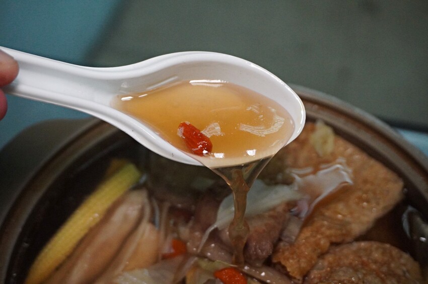 桃鶯生炒羊肉 - 爆量個人份羊肉爐 x 80元羊肉炒麵 | 實在在地美味 | 桃鶯路美食推薦 - 湯姆仕-吃喝玩樂最重要