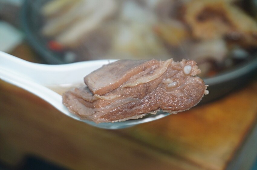 桃鶯生炒羊肉 - 爆量個人份羊肉爐 x 80元羊肉炒麵 | 實在在地美味 | 桃鶯路美食推薦 - 湯姆仕-吃喝玩樂最重要