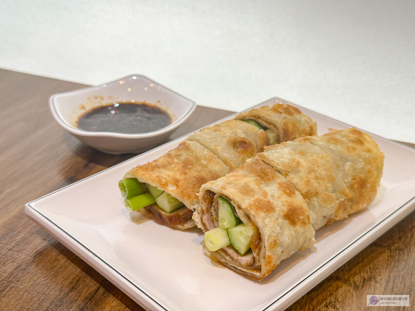 桃園市桃園區美食,不賣麵條的麵食館,獨家餅皮與海鮮水餃