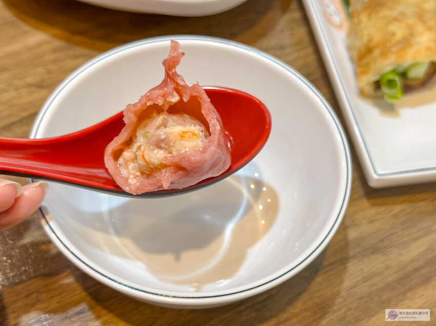 桃園市桃園區美食,不賣麵條的麵食館,獨家餅皮與海鮮水餃