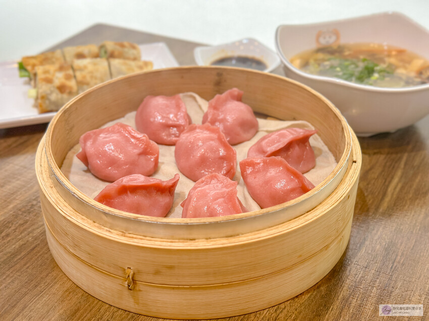 桃園市桃園區美食,不賣麵條的麵食館,獨家餅皮與海鮮水餃