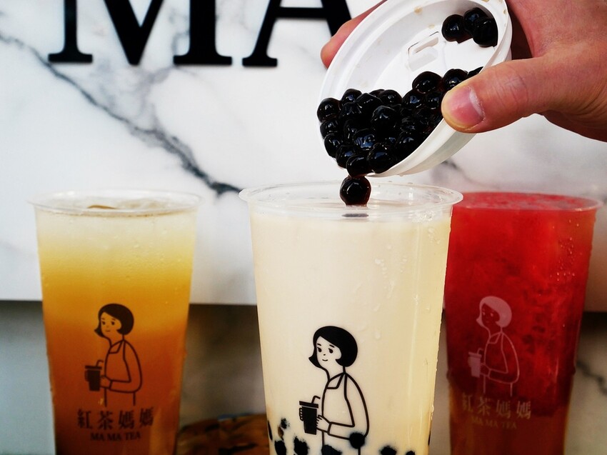 南投飲料推薦，台茶18號的基底原茶不澀口又回甘，鹹香奶蓋是人