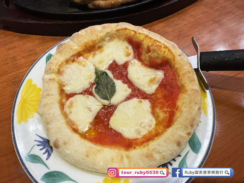 新北市板橋區【板橋美食】薩莉亞板橋府中店-平價義大利麵餐廳，飲料吧一人只要50元可無限暢飲 -近府中捷運站｜Ruby說美