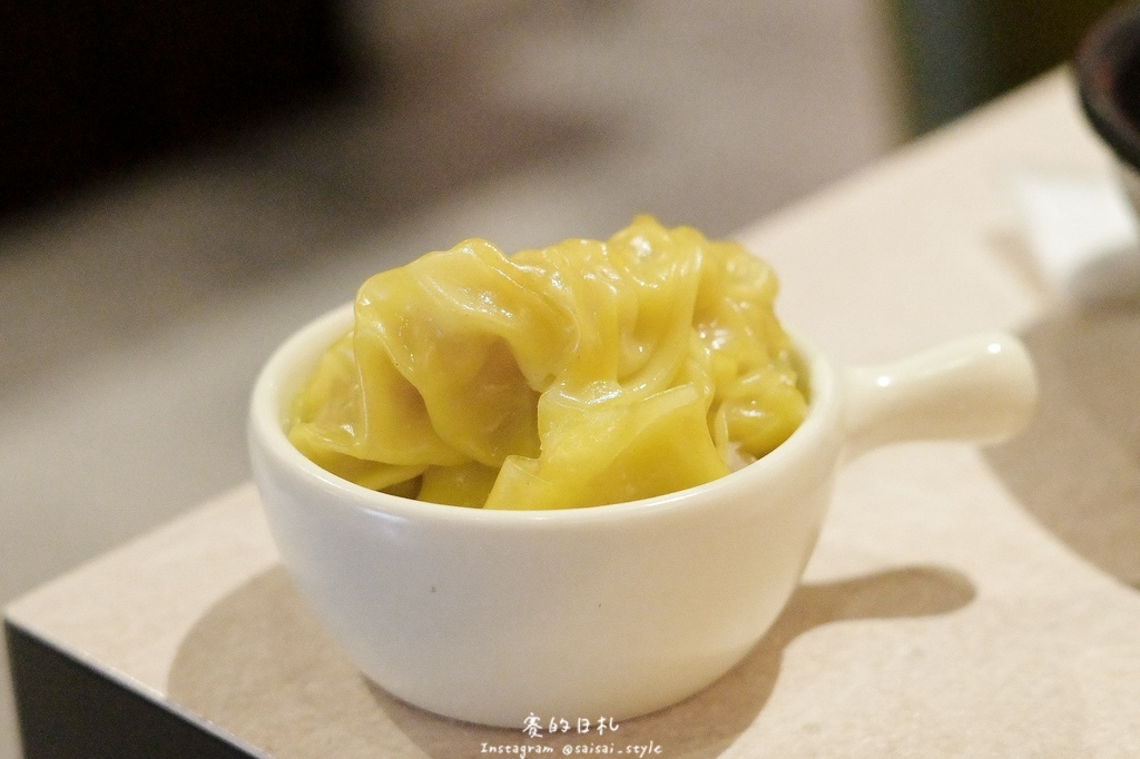 台中道地川味麻辣鍋!蜀都串串火鍋逢甲店串串12元開吃,道地川味麻辣鍋。