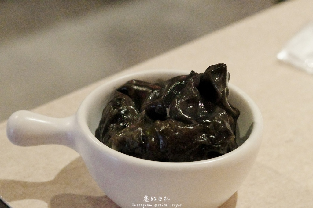 台中道地川味麻辣鍋!蜀都串串火鍋逢甲店串串12元開吃,道地川味麻辣鍋。