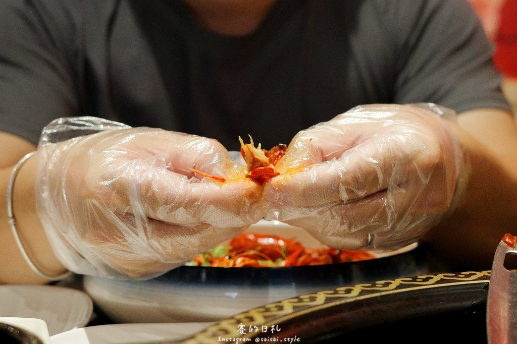 台中道地川味麻辣鍋!蜀都串串火鍋逢甲店串串12元開吃,道地川味麻辣鍋。