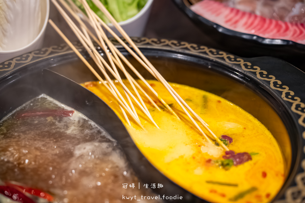 台中西屯區麻辣火鍋推薦_蜀都串串火鍋逢甲店，一串12元挑戰串串排行榜！重慶麻辣火鍋專賣，西屯宵夜美食推薦2025菜單 – 冠婷生活趣