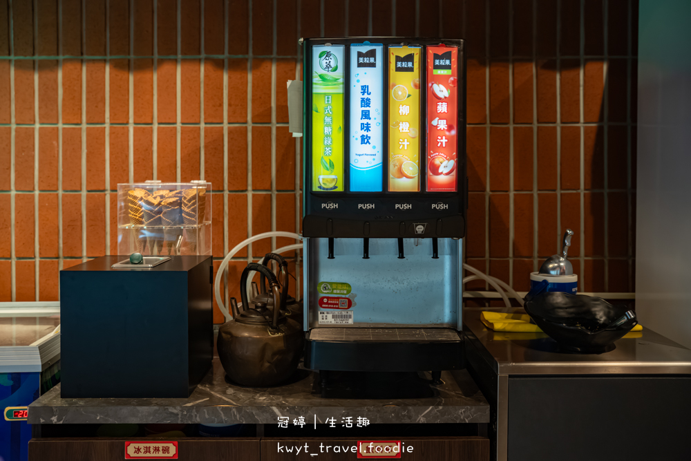 台中西屯區麻辣火鍋推薦_蜀都串串火鍋逢甲店，一串12元挑戰串串排行榜！重慶麻辣火鍋專賣，西屯宵夜美食推薦2025菜單 – 冠婷生活趣