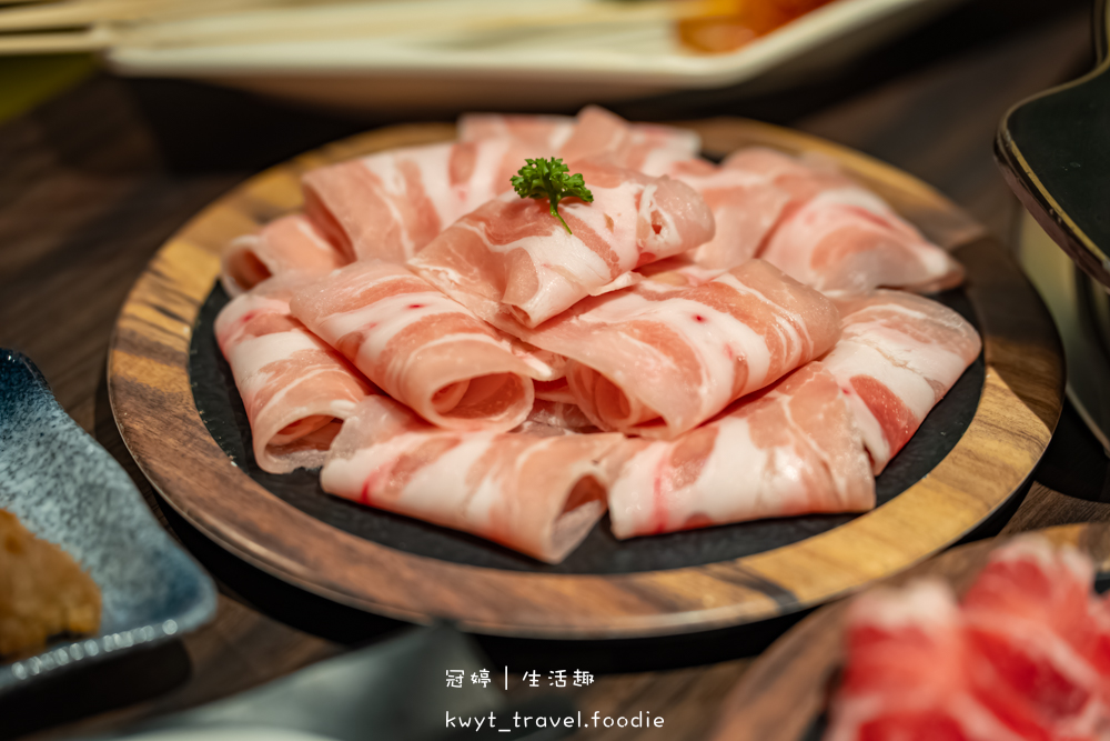 台中西屯區麻辣火鍋推薦_蜀都串串火鍋逢甲店，一串12元挑戰串串排行榜！重慶麻辣火鍋專賣，西屯宵夜美食推薦2025菜單 – 冠婷生活趣